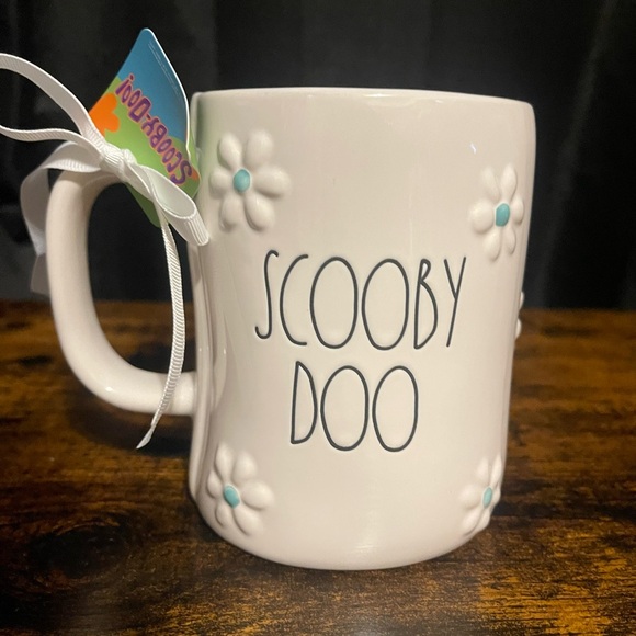 Rae Dunn White Scooby-Doo Dog Mug - Picture 2 of 4